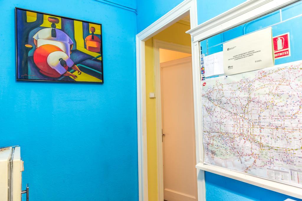 Hostel Turistic Castell バルセロナ エクステリア 写真