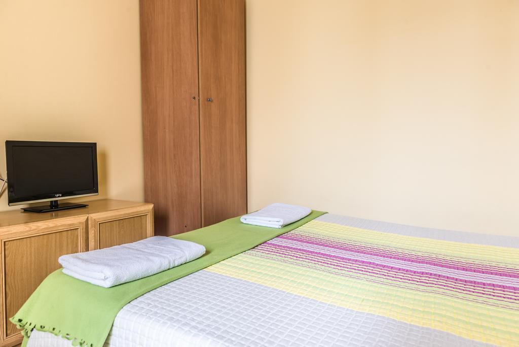Hostel Turistic Castell バルセロナ エクステリア 写真